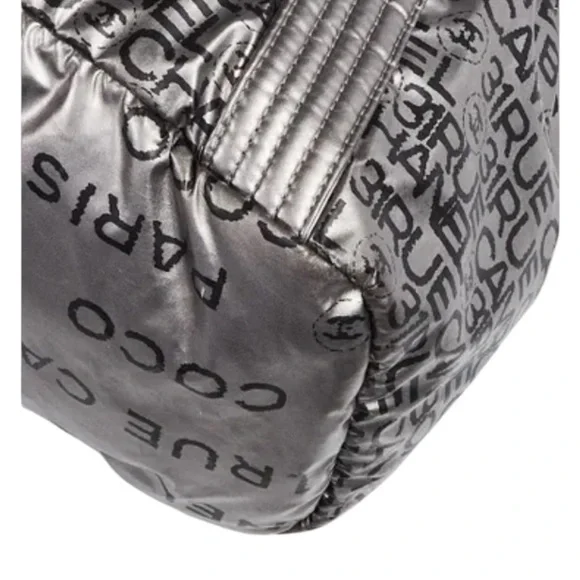 ✍️ AUTHENTIC CHANEL Rue Combon Metallic - Picture 3 of 9
